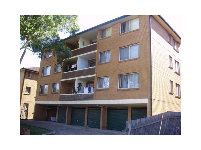 3/7 Hart St, Warwick Farm NSW 2170
