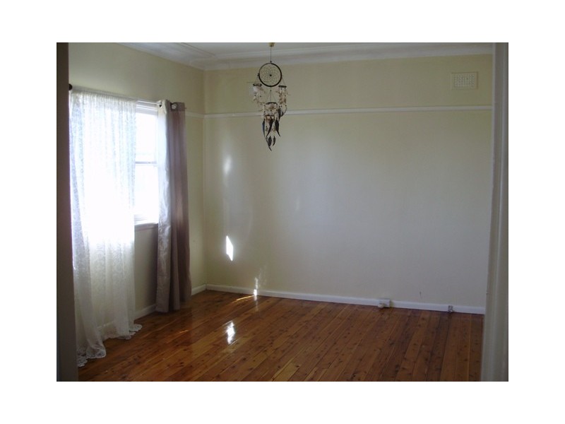 3 McGowen Ave, Liverpool NSW 2170