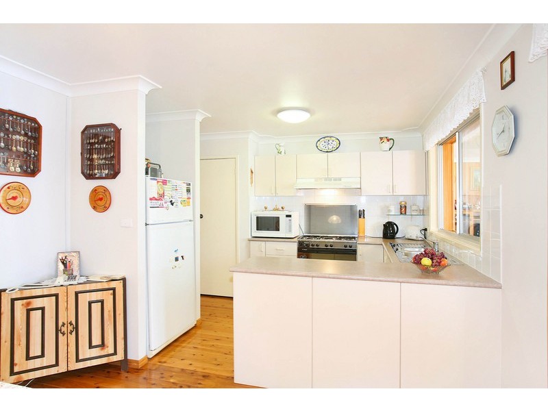 14 Tallowood ave, Casula NSW 2170