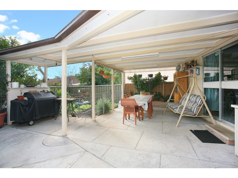 14 Tallowood ave, Casula NSW 2170