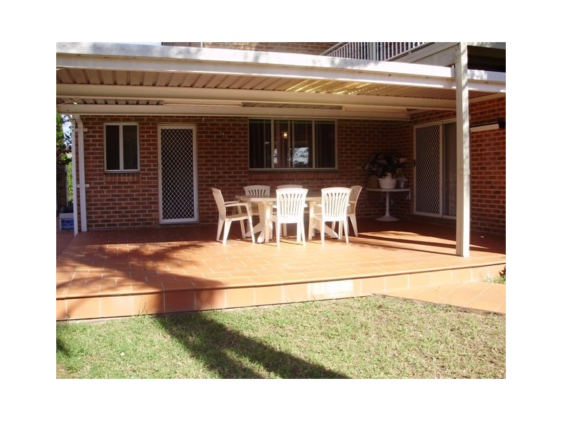 5 Windle Ave, Hoxton Park NSW 2171