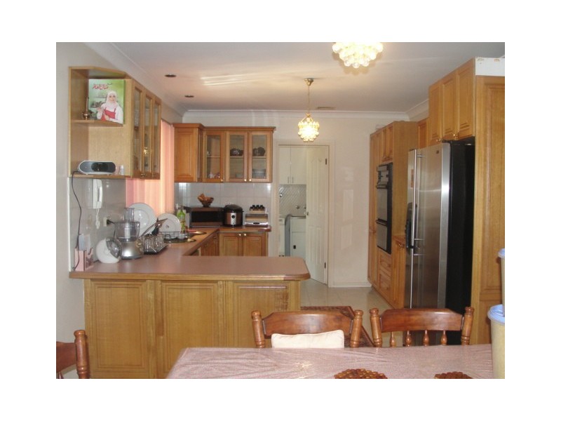 5 Windle Ave, Hoxton Park NSW 2171