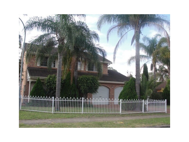 5 Windle Ave, Hoxton Park NSW 2171