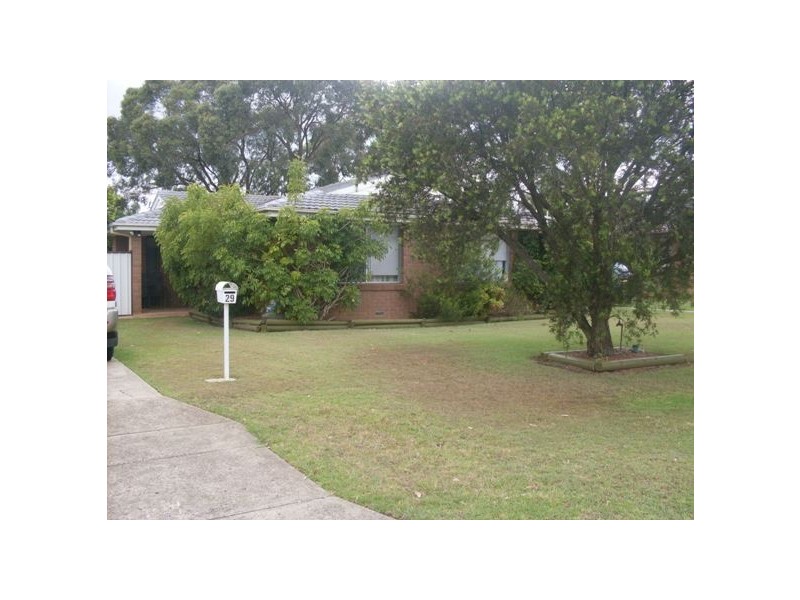 29 Templeton Cres, Moorebank NSW 2170
