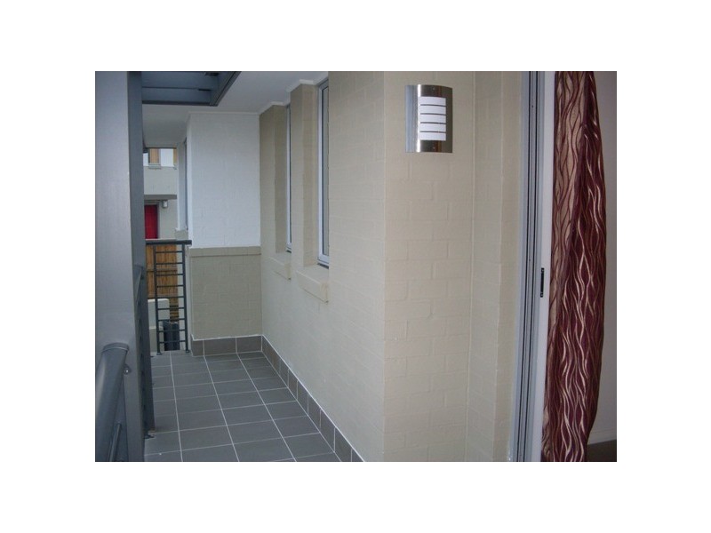 9/25  Bellona Tce, Glenfield NSW 2167
