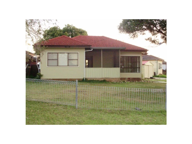 40 Medley Ave, Liverpool NSW 2170