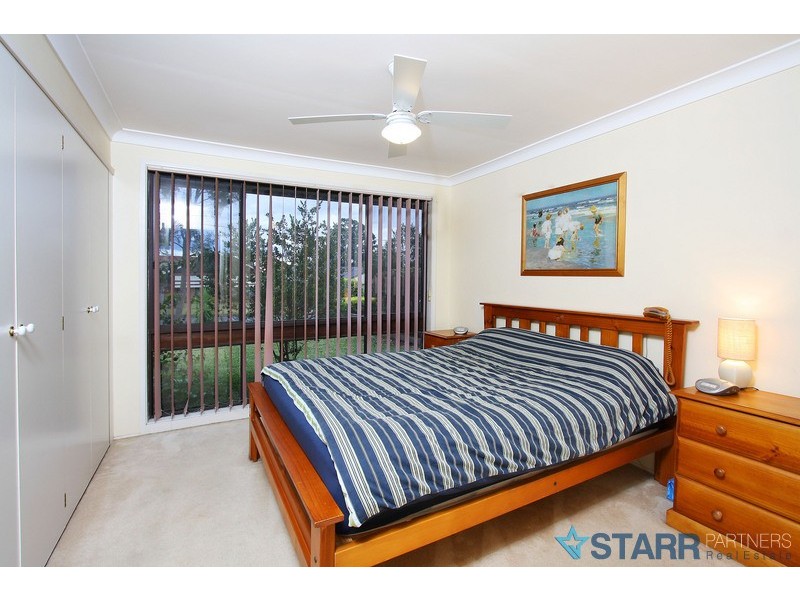 14 Larnach Pl, Elderslie NSW 2570