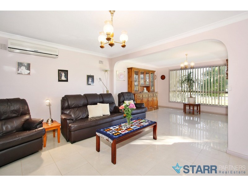 96 Willan dr, Cartwright NSW 2168
