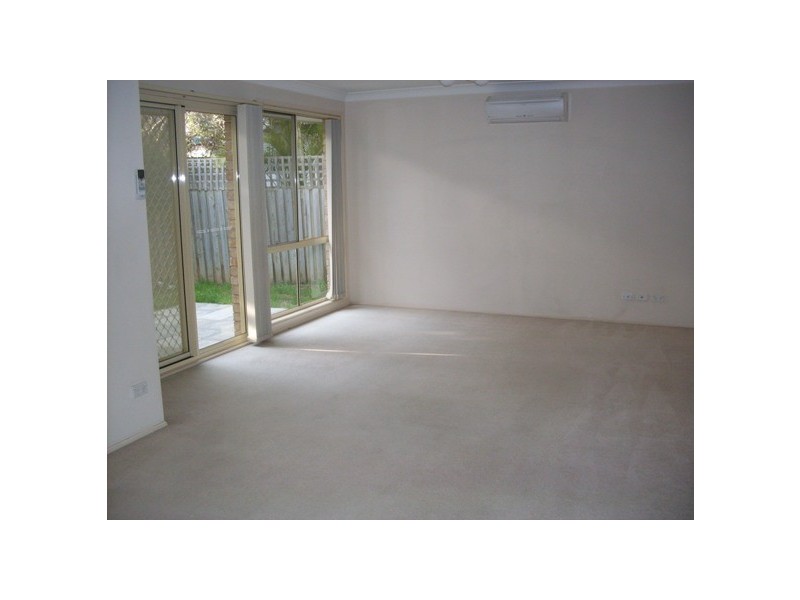 24 Horningsea Park Dr, Horningsea Park NSW 2171