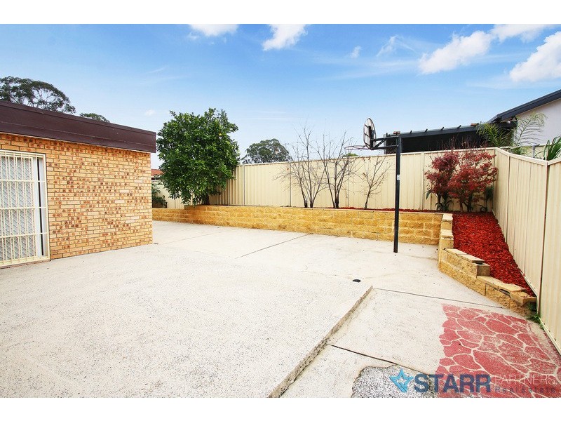 3 Marriott rd, Bonnyrigg NSW 2177