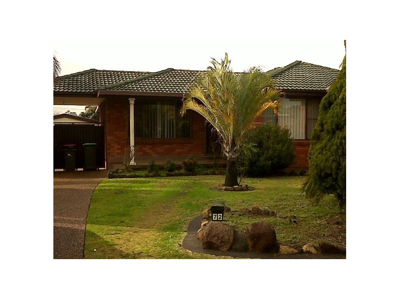 72 Stockton Ave, Moorebank NSW 2170