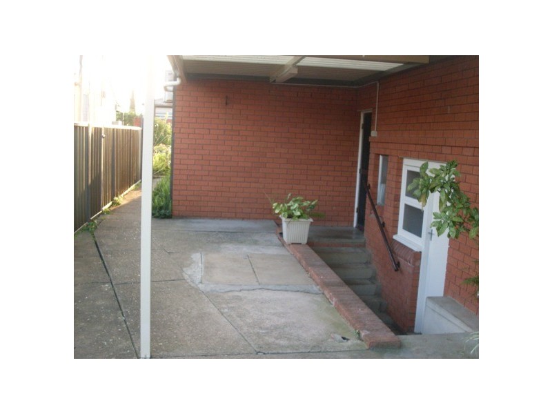 18 Webster Road, Lurnea NSW 2170