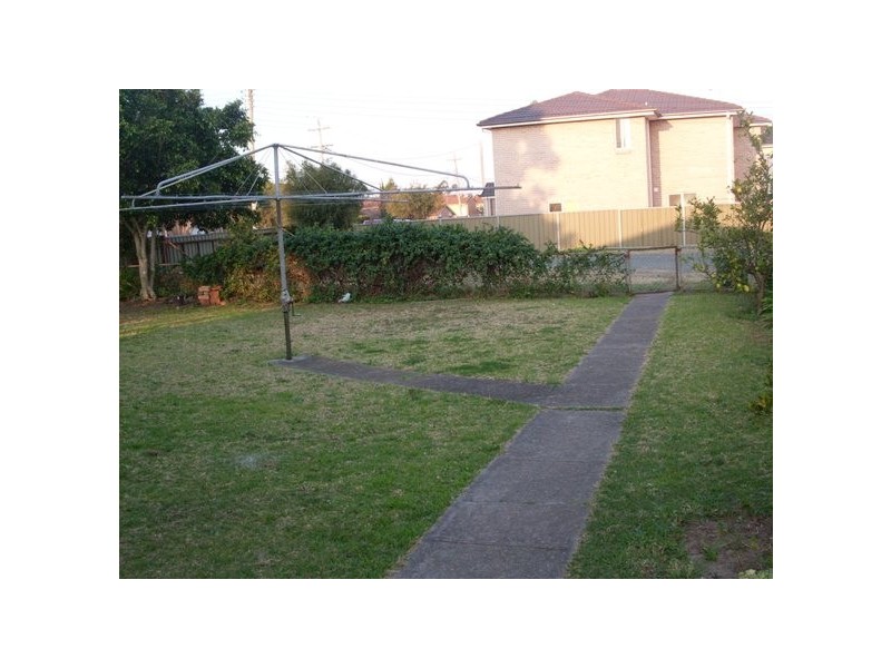 18 Webster Road, Lurnea NSW 2170