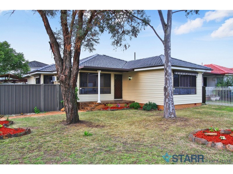 94 Medley Ave, Liverpool NSW 2170