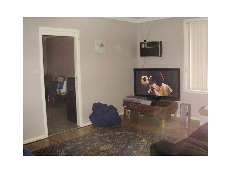 3 Hilltop ave, Mount Pritchard NSW 2170