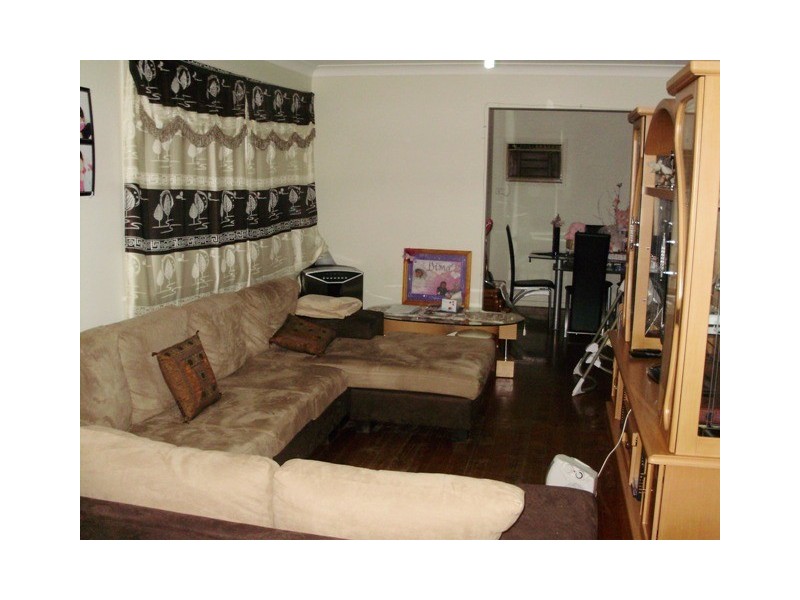 7 Barnett st, Ashcroft NSW 2168