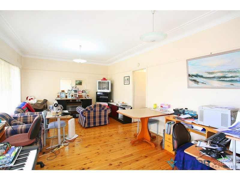 89 Woodlands rd, Liverpool NSW 2170