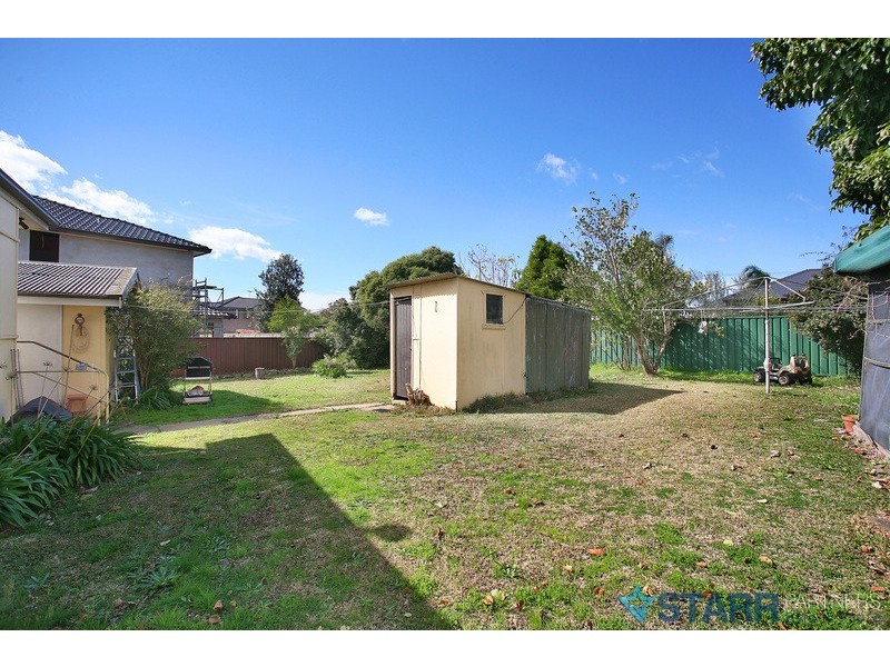 89 Woodlands rd, Liverpool NSW 2170