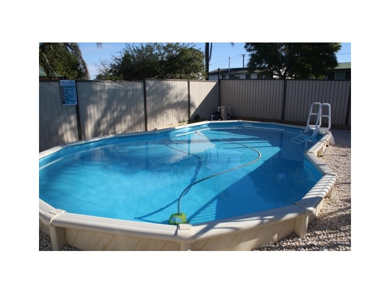 12 Glenwari st, Sadleir NSW 2168