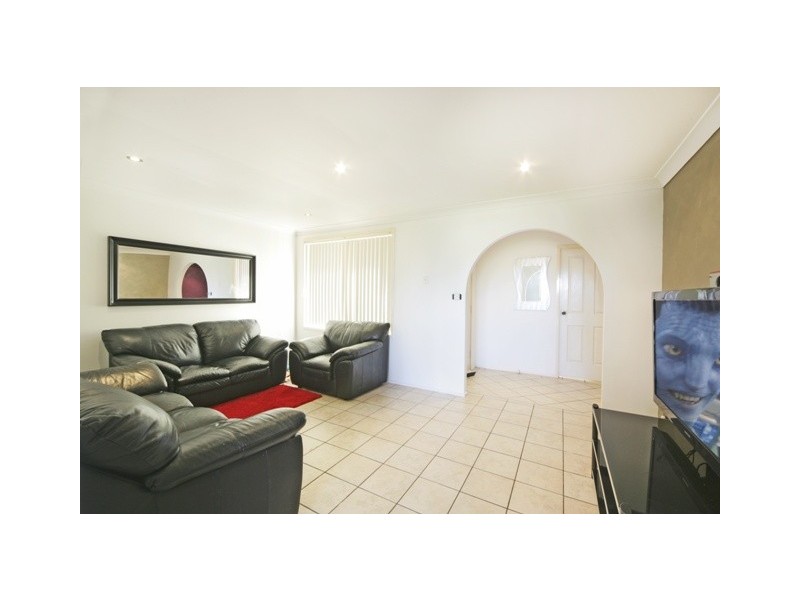 28 Bellingen Way, Hoxton Park NSW 2171