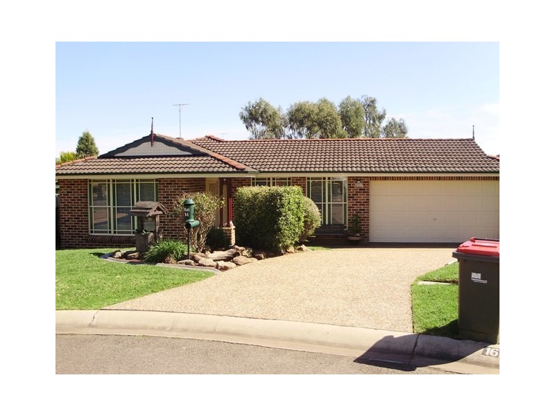 14  Snapper Close, Green Valley NSW 2168