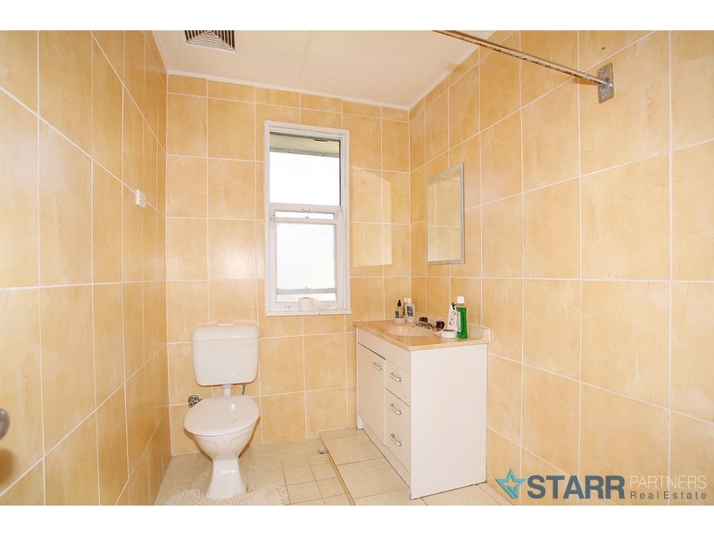 25 Festival st, Sadleir NSW 2168