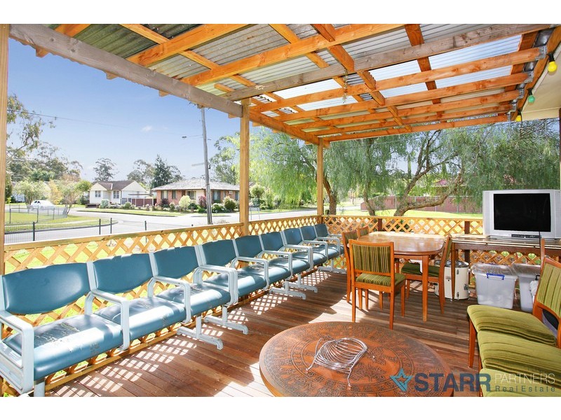 25 Festival st, Sadleir NSW 2168