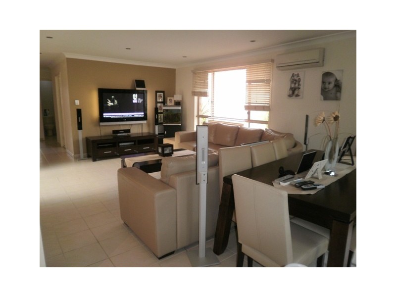 148 Australias Ave, Wattle Grove NSW 2173