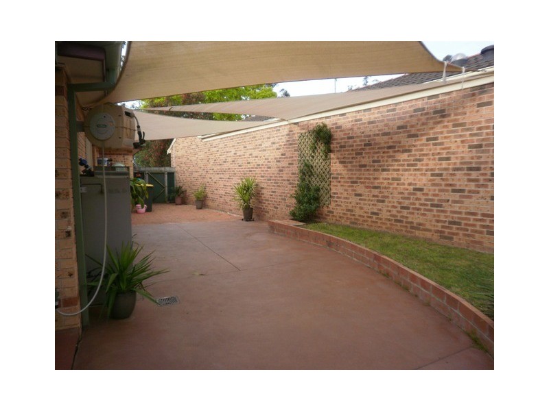 148 Australias Ave, Wattle Grove NSW 2173