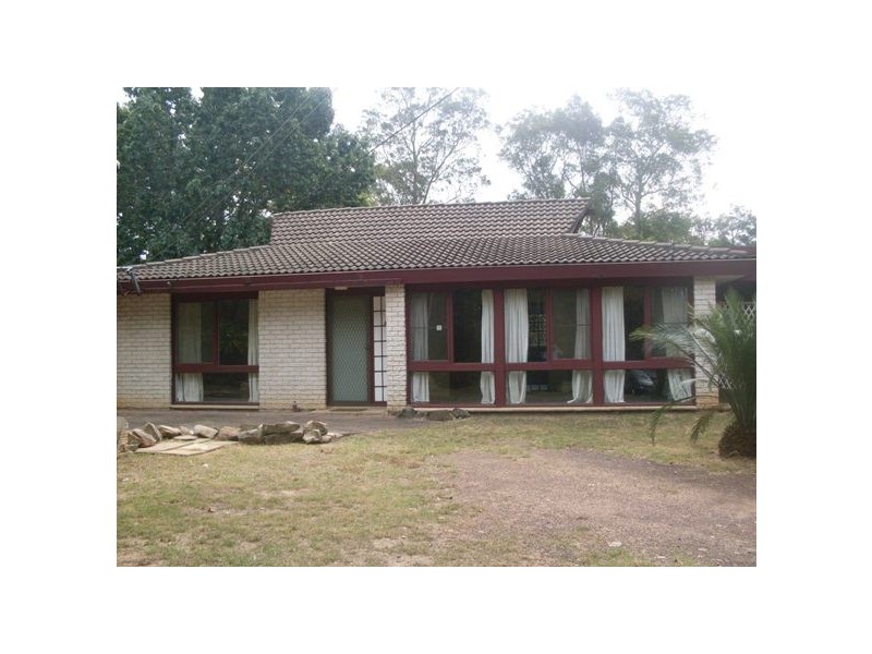 21 Bangalow Ave, Chipping Norton NSW 2170