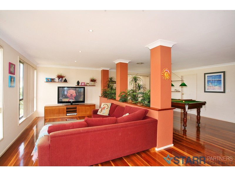 122 Greenway dr, West Hoxton NSW 2171