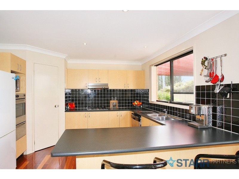 122 Greenway dr, West Hoxton NSW 2171