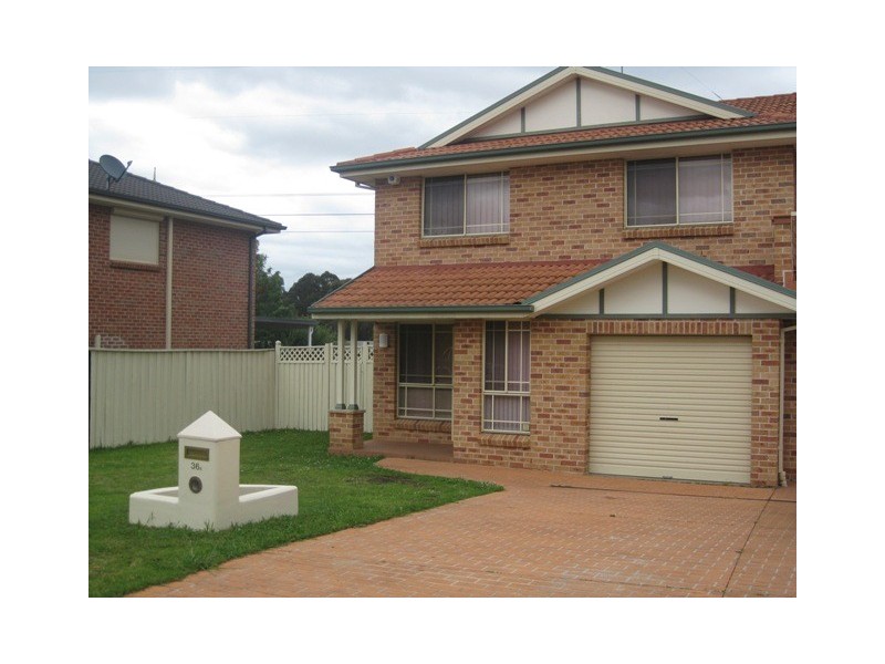 36a Whitsundays Cct, Green Valley NSW 2168