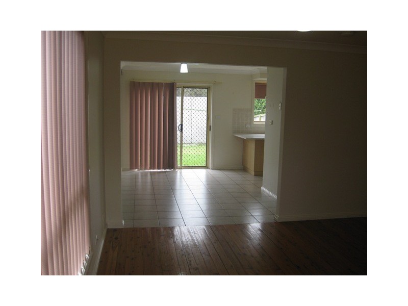 36a Whitsundays Cct, Green Valley NSW 2168