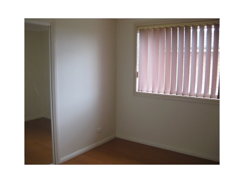 36a Whitsundays Cct, Green Valley NSW 2168