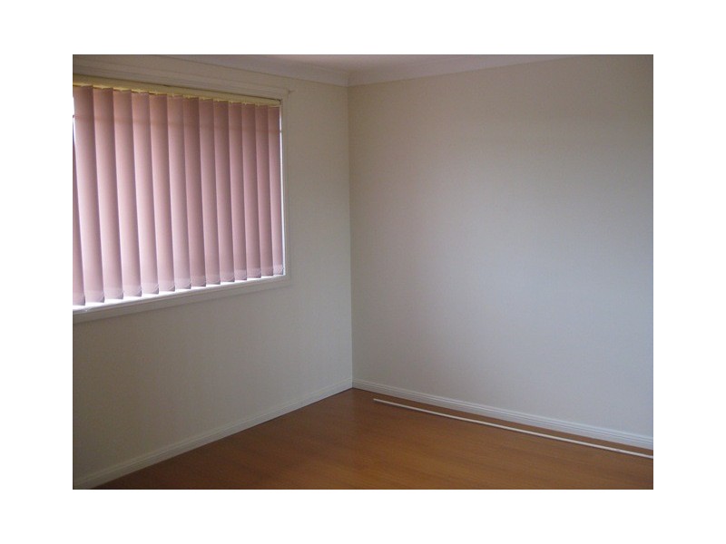 36a Whitsundays Cct, Green Valley NSW 2168