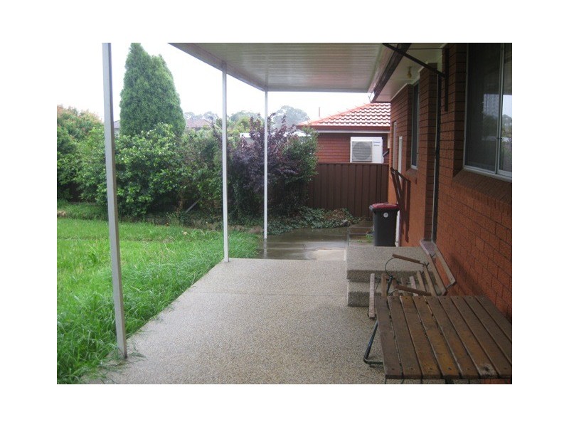31 Baxter Rd, Bass Hill NSW 2197