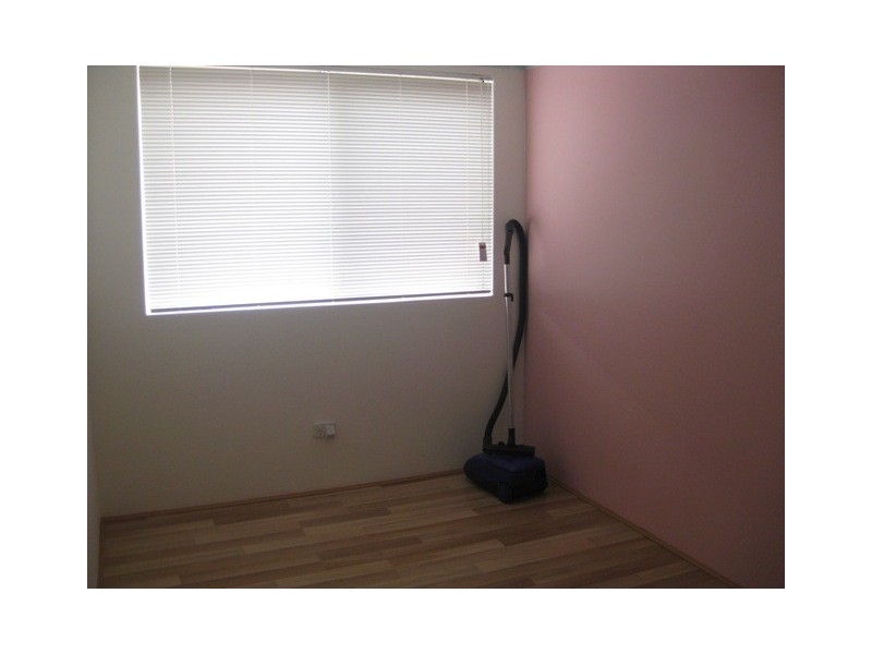 8/14 Forbes St, Warwick Farm NSW 2170