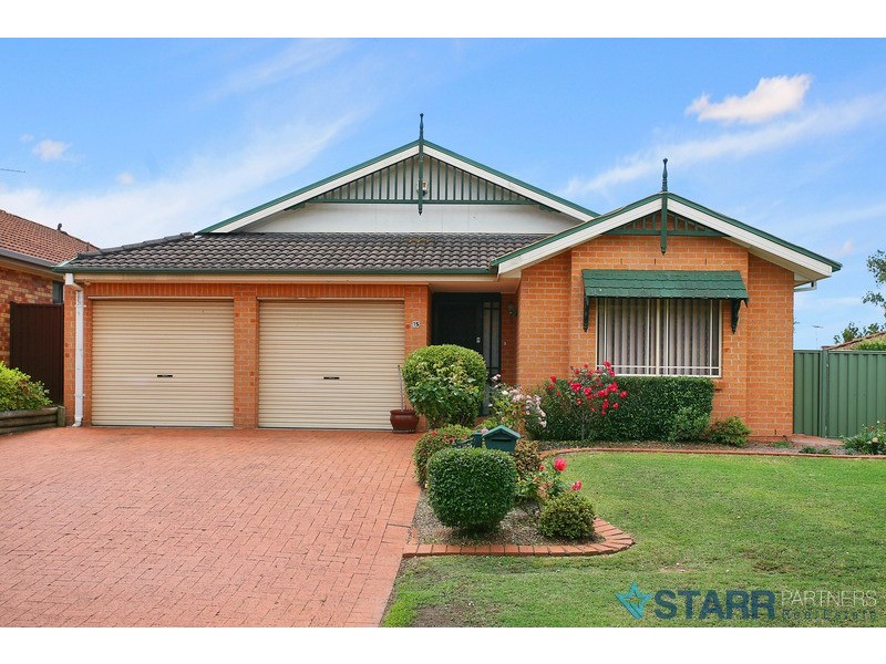 15 Woburn Abbey Ct, Wattle Grove NSW 2173