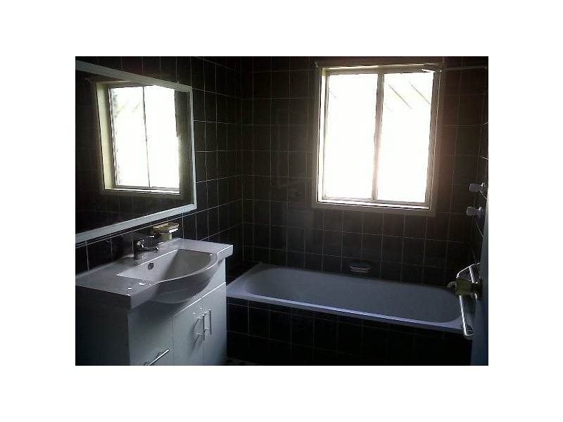 60 Market St, Moorebank NSW 2170