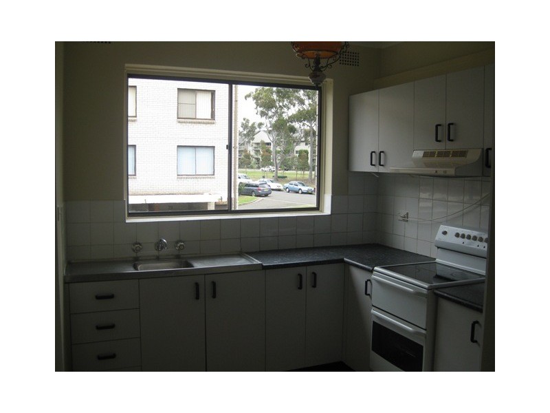 2/20-22 Remembrance Ave, Warwick Farm NSW 2170