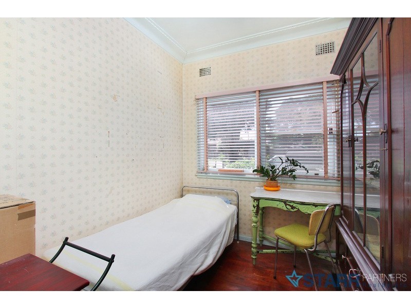 267 Memorial Ave, Liverpool NSW 2170