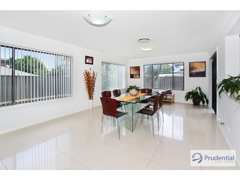 1B Sunset Ave, Lurnea NSW 2170