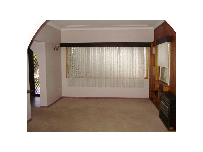 7 McGowan Cres, Liverpool NSW 2170