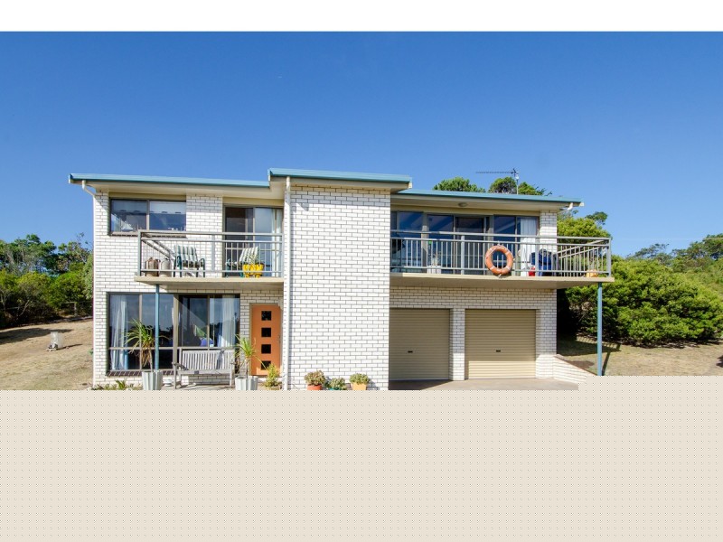 26 Moonah Avenue, Nelson VIC 3292