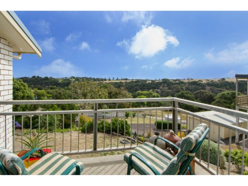 26 Moonah Avenue, Nelson VIC 3292
