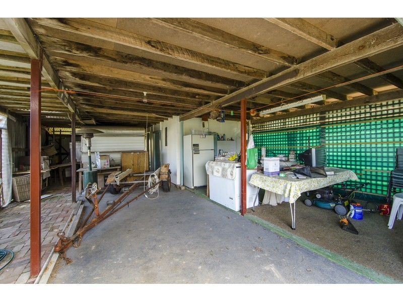 4 Maroochy Drive, Nelson VIC 3292