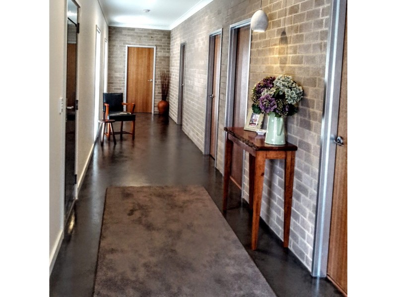 1 Meredith Street, Nelson VIC 3292