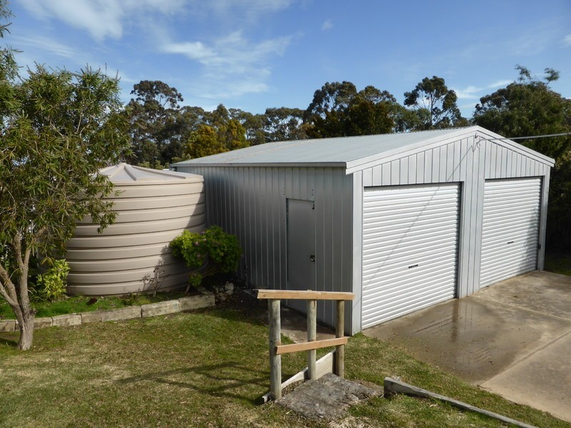 3 Moonah Avenue, Nelson VIC 3292