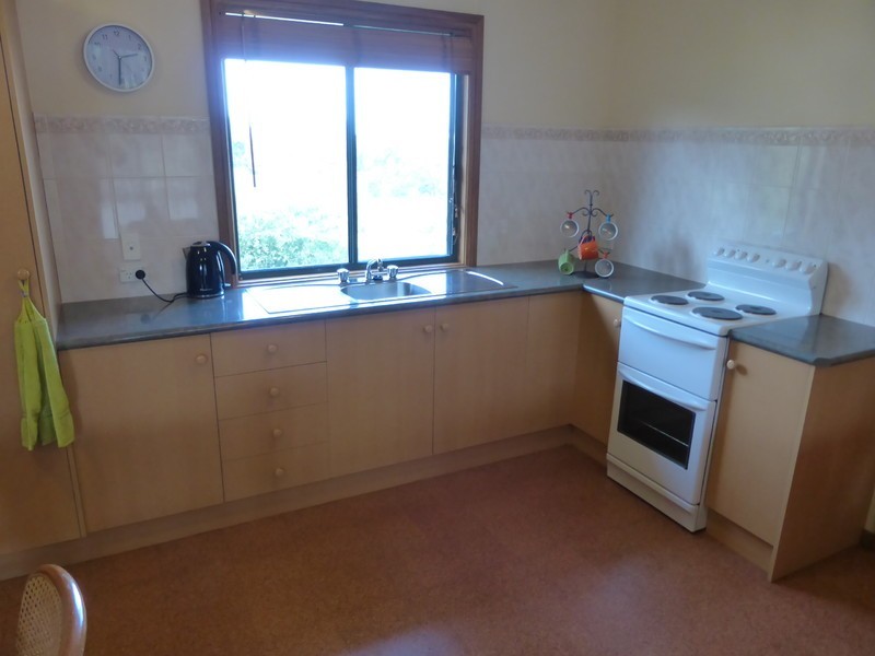 3 Moonah Avenue, Nelson VIC 3292